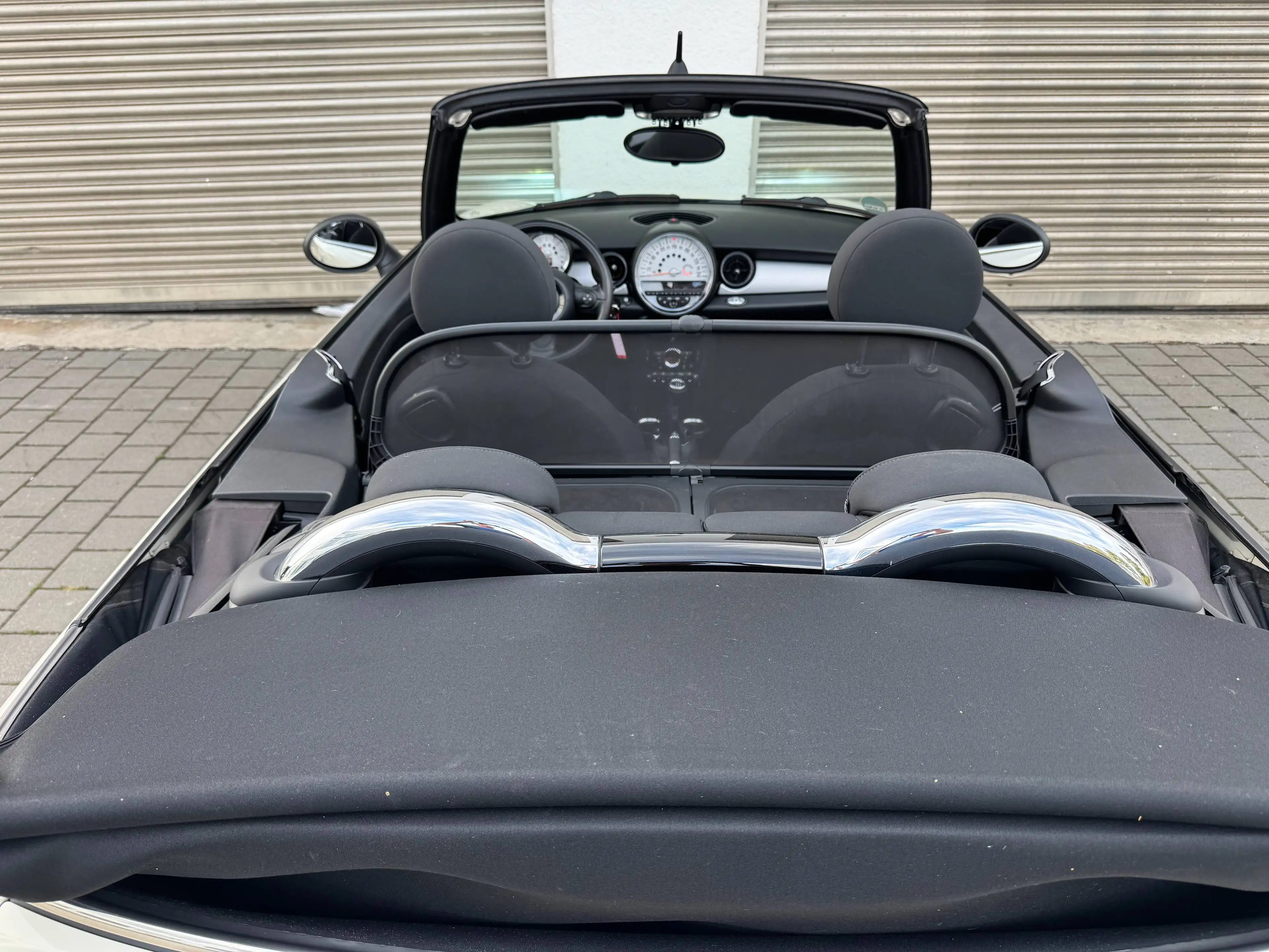 MINI Cooper Cabrio Cooper-Xenonscheinwerfer"Leder"Bluetooth"PDC — photo 8
