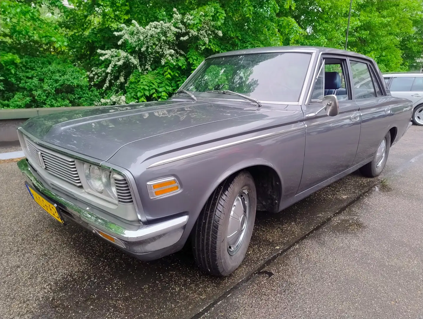 Toyota Crown Sedan (NL kenteken, 1 eigenaar, rijklaar) Grau - 2
