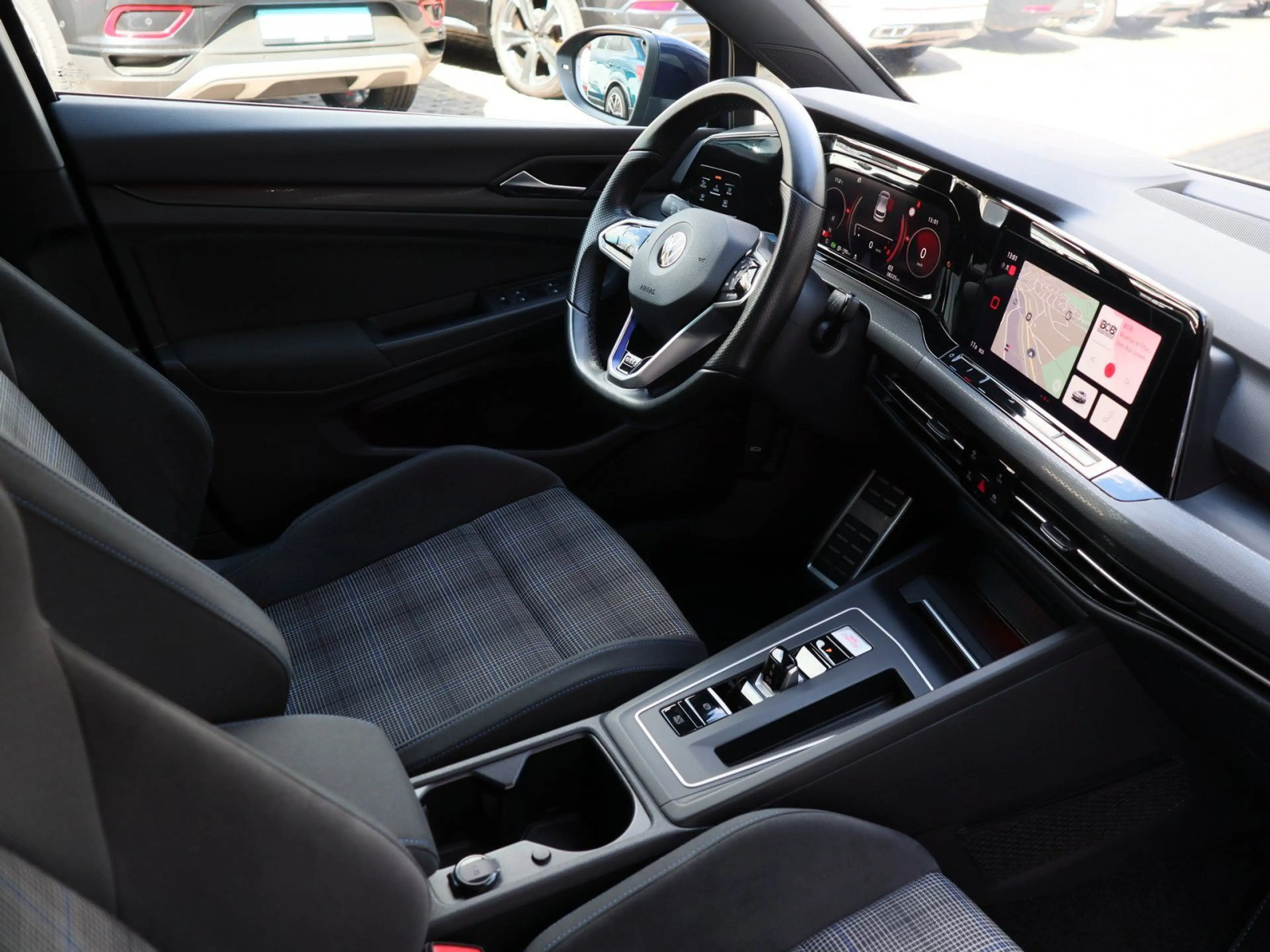 Volkswagen Golf GTE VIII GTE 1.4 eHybrid NAVI LED PLUS APP-CONN — photo 3
