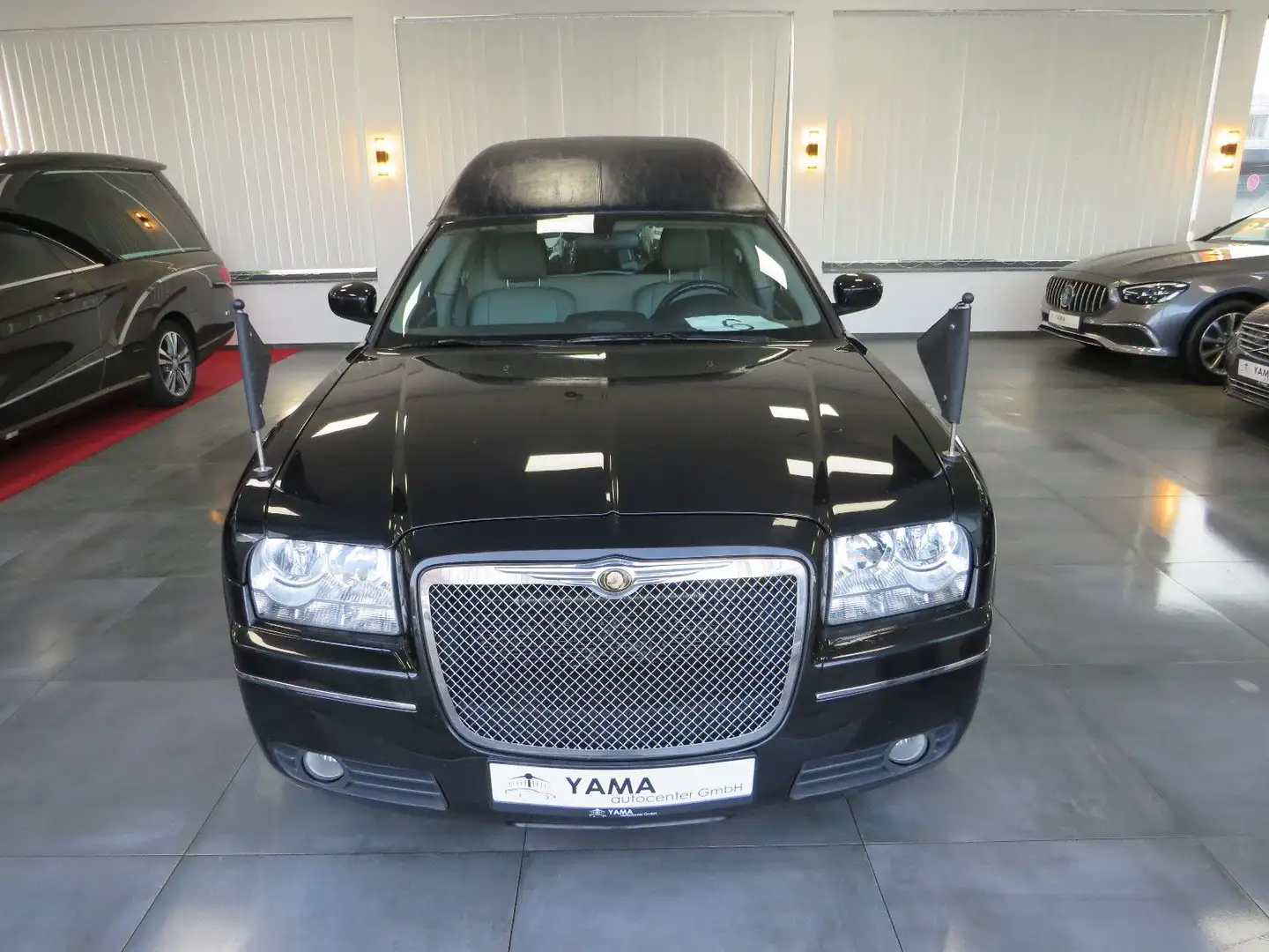 Chrysler 300C Bestattungswagen / Leichenwagen Nero - 2