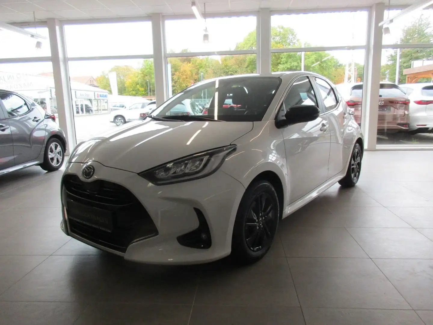 Mazda 2 1.5L Hybrid VVT-i FWD Agile/Comf.P Weiß - 2