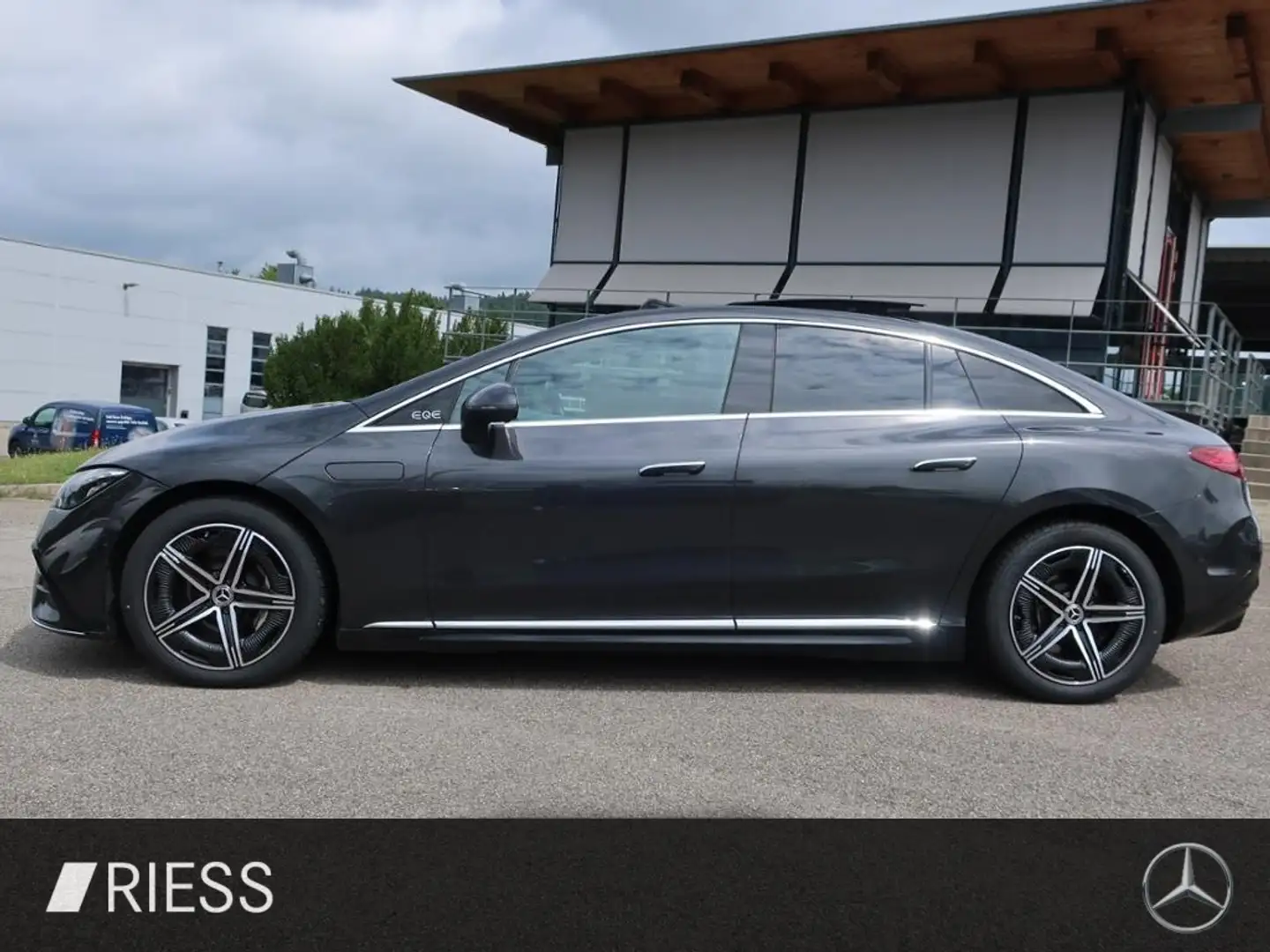 Mercedes-Benz EQE 350 4MATIC AMG Sport Distr WPumpe Pano Spur Grigio - 2