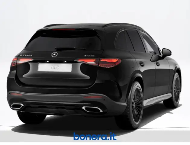 Mercedes-Benz GLC view 3