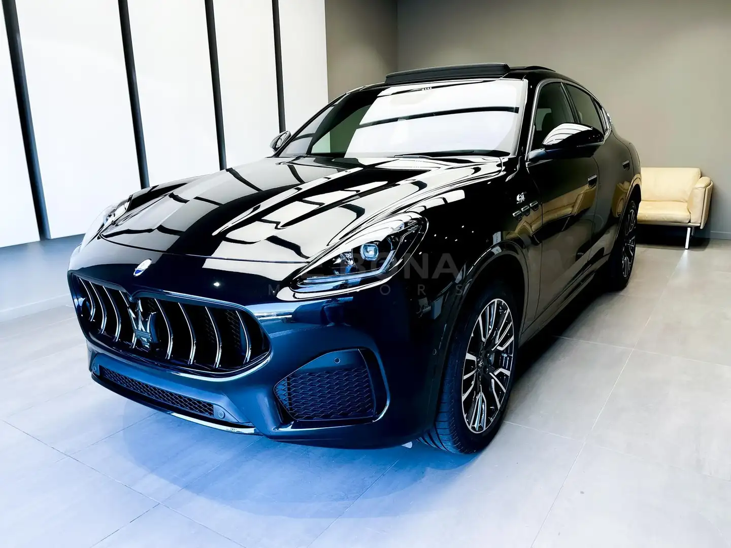 Maserati Grecale 2.0 mhev gt 300cv auto Nero - 2