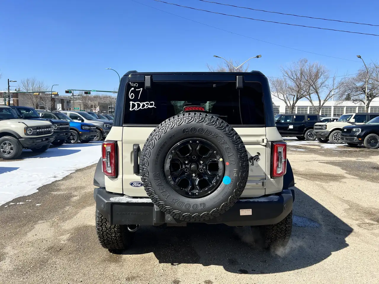 Ford Bronco снимка Ford Bronco