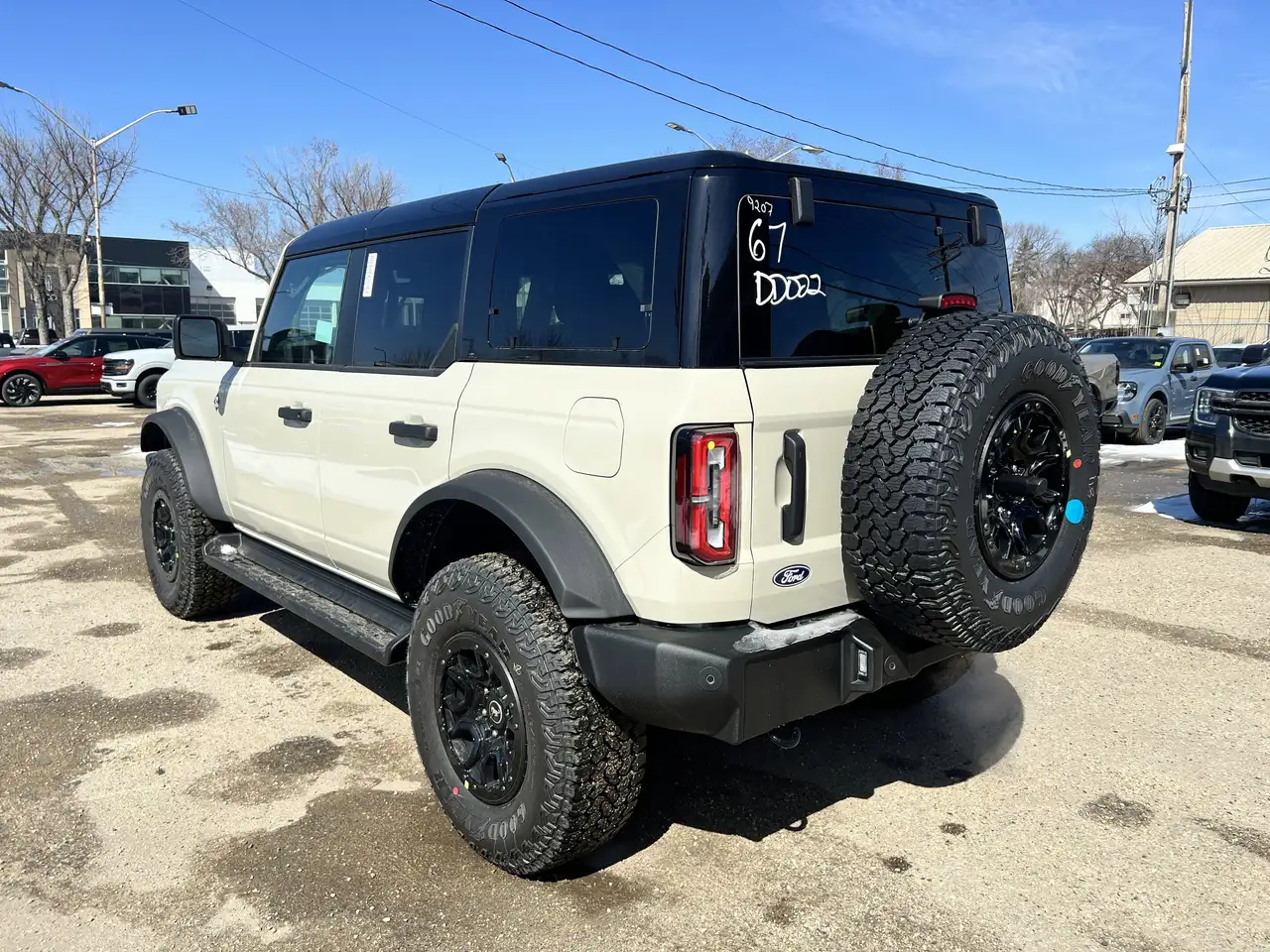 Ford Bronco снимка Ford Bronco