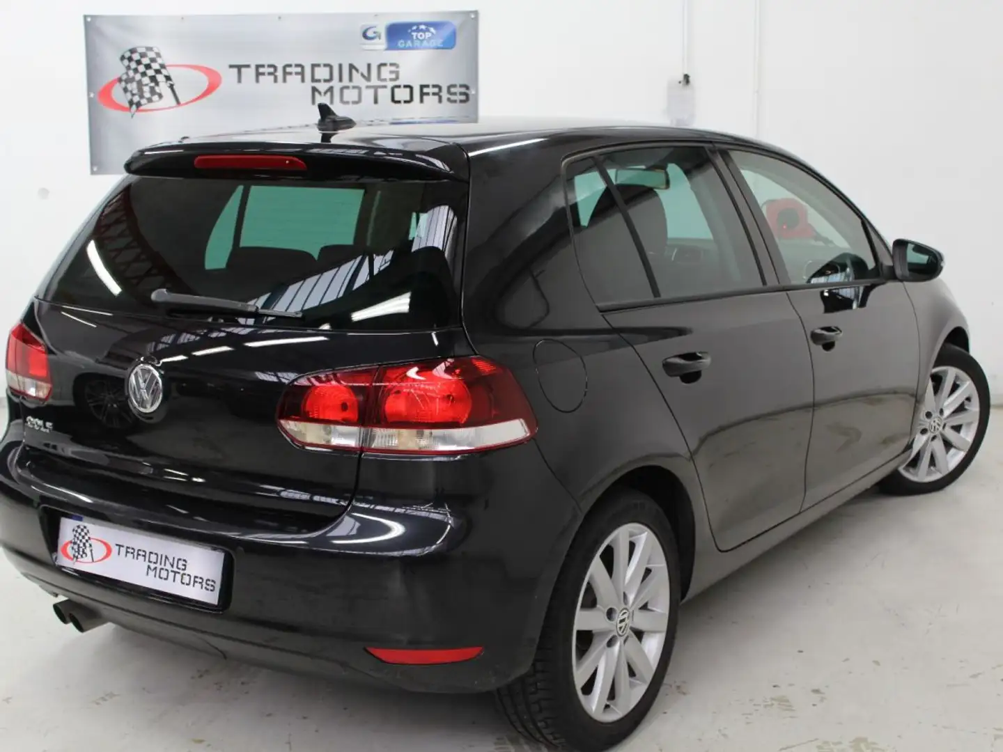Volkswagen Golf VI Carat Edition DSG faible Kms. 160cv Noir - 2