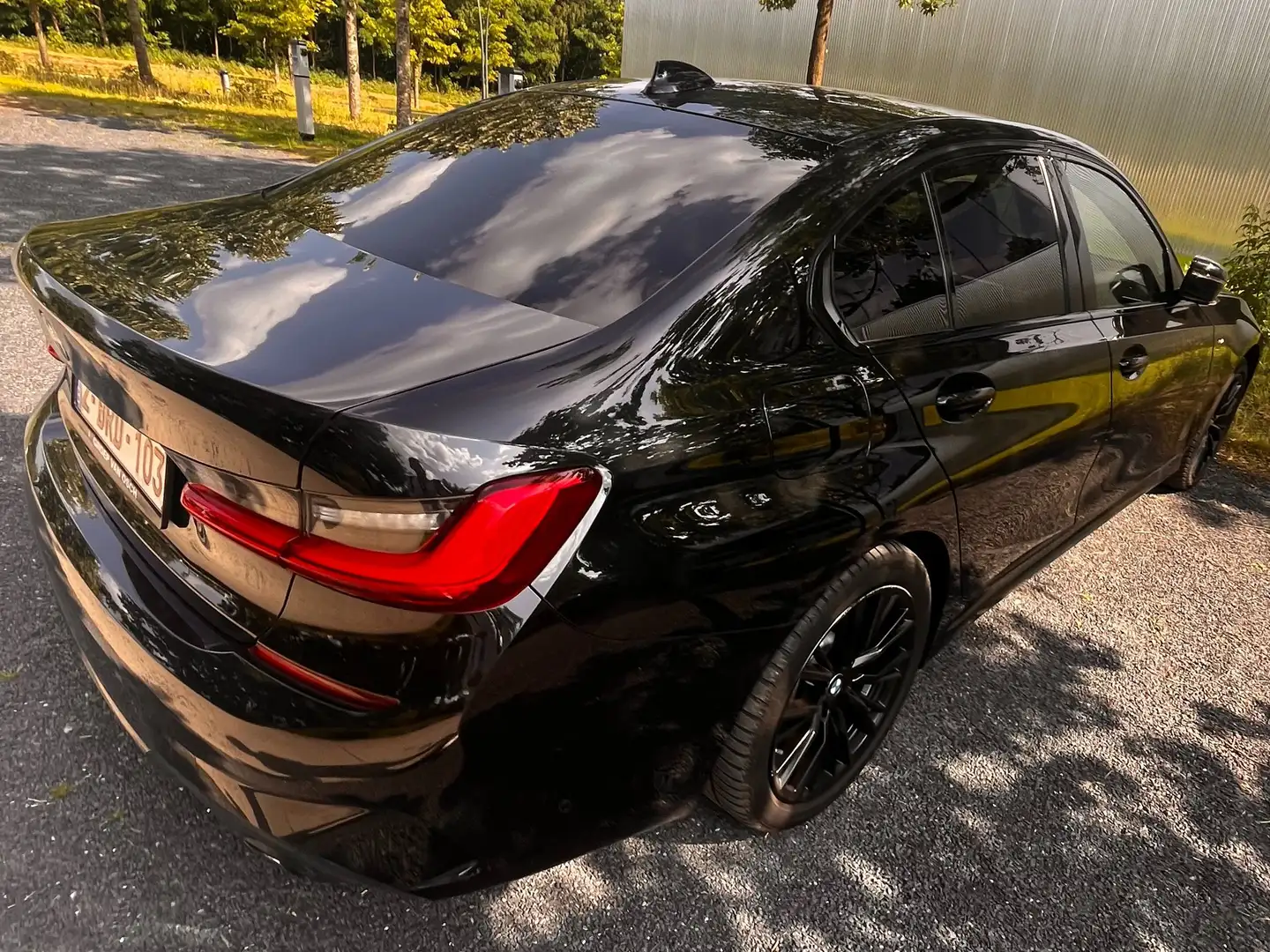 BMW 330 330e M sportpakket Zwart - 1