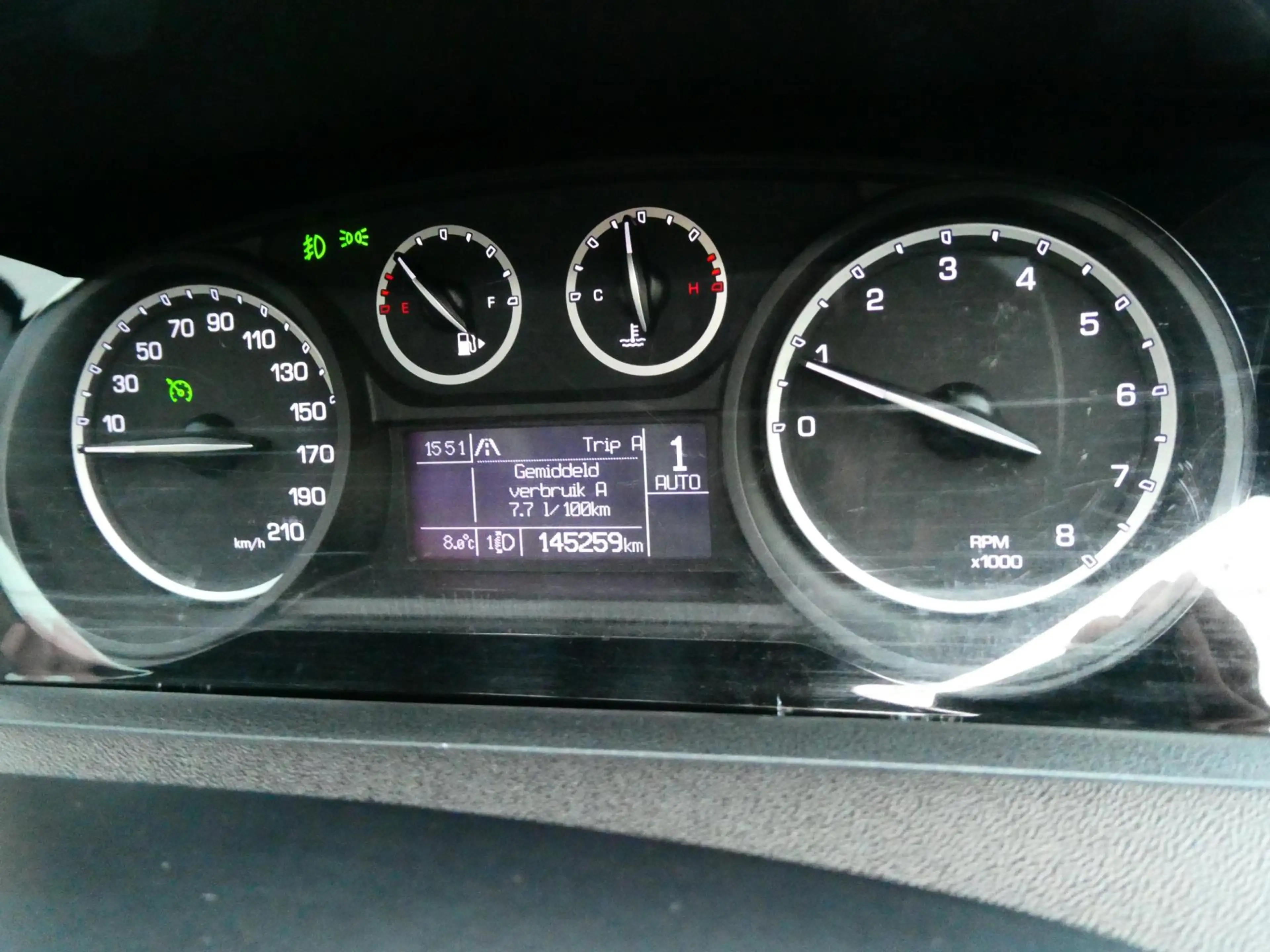 Lancia Ypsilon 0.9 Platinum 86pk Automaat Clima Leder 145.000km. — photo 15