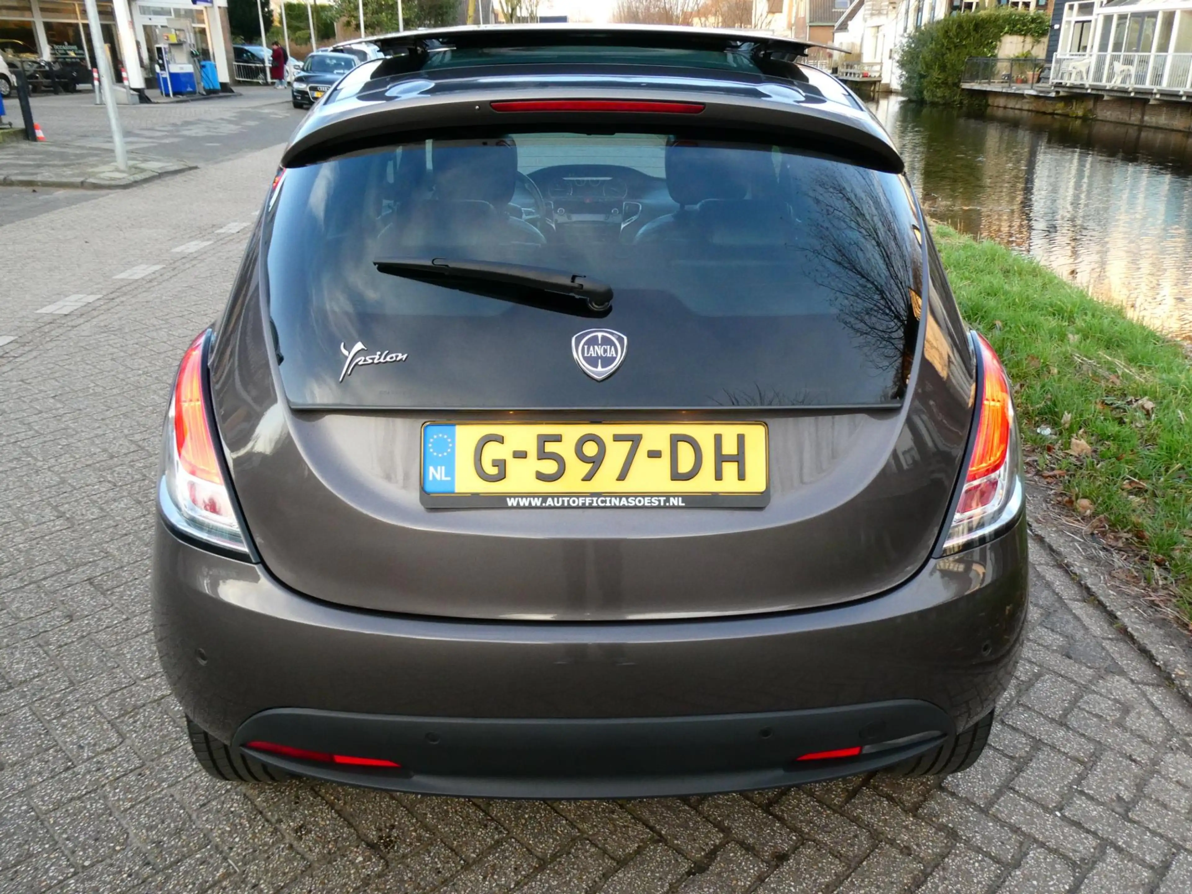 Lancia Ypsilon 0.9 Platinum 86pk Automaat Clima Leder 145.000km. — photo 8