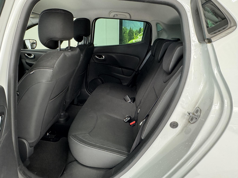 Renault Clio 0.9 TCe Limited | Apple CarPlay / Android Auto | N — photo 31