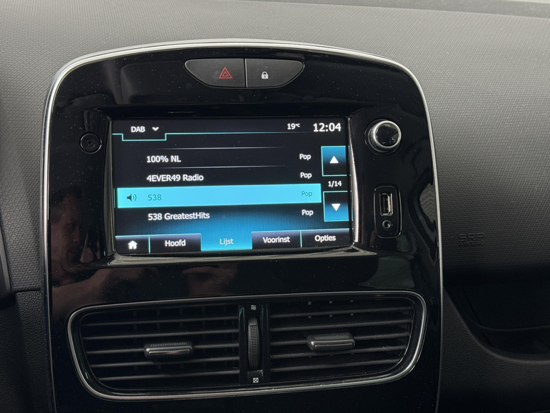Renault Clio 0.9 TCe Limited | Apple CarPlay / Android Auto | N — photo 26