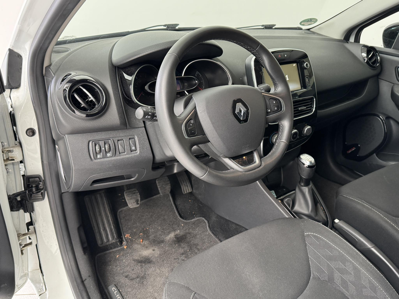 Renault Clio 0.9 TCe Limited | Apple CarPlay / Android Auto | N — photo 22