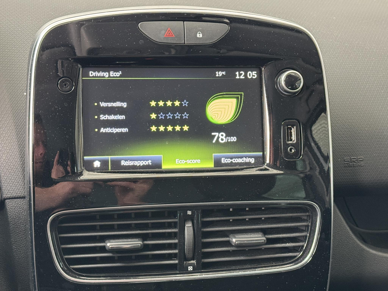 Renault Clio 0.9 TCe Limited | Apple CarPlay / Android Auto | N — photo 28