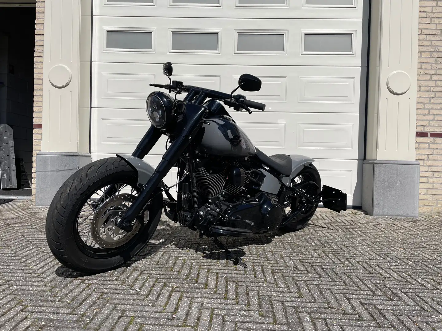Harley-Davidson Softail Slim FLSTN 103 Gri - 1