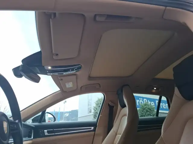 Porsche Panamera 4 E-Hybrid Head-Up DAB RFK Ansicht 15