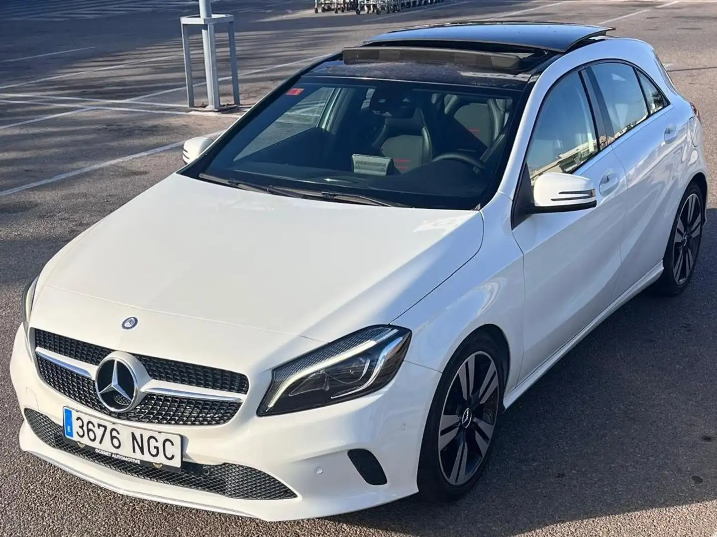 Mercedes-Benz A 180 180CDI Automático 2016 Amg line Blanco - 2
