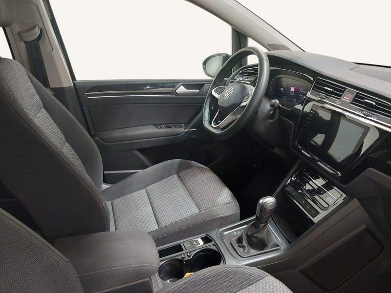 Volkswagen Touran Comfortline AHK ACC STHZ RFK DYN QI EzOp. — photo 8
