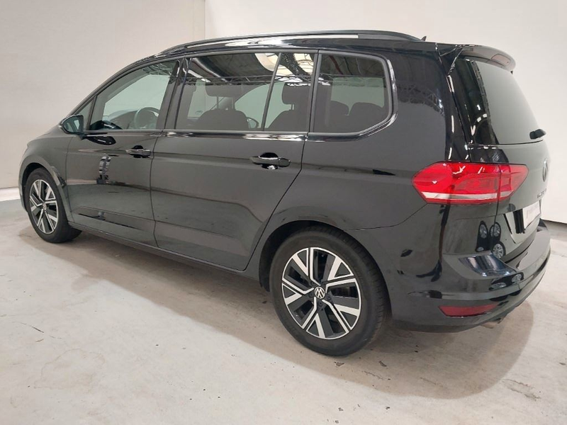 Volkswagen Touran Comfortline AHK ACC STHZ RFK DYN QI EzOp. — photo 6