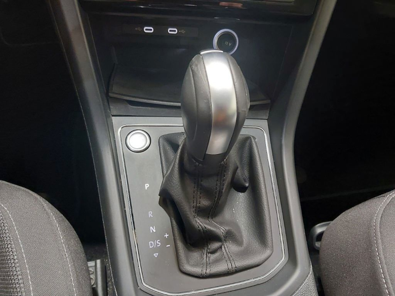 Volkswagen Touran Comfortline AHK ACC STHZ RFK DYN QI EzOp. — photo 11