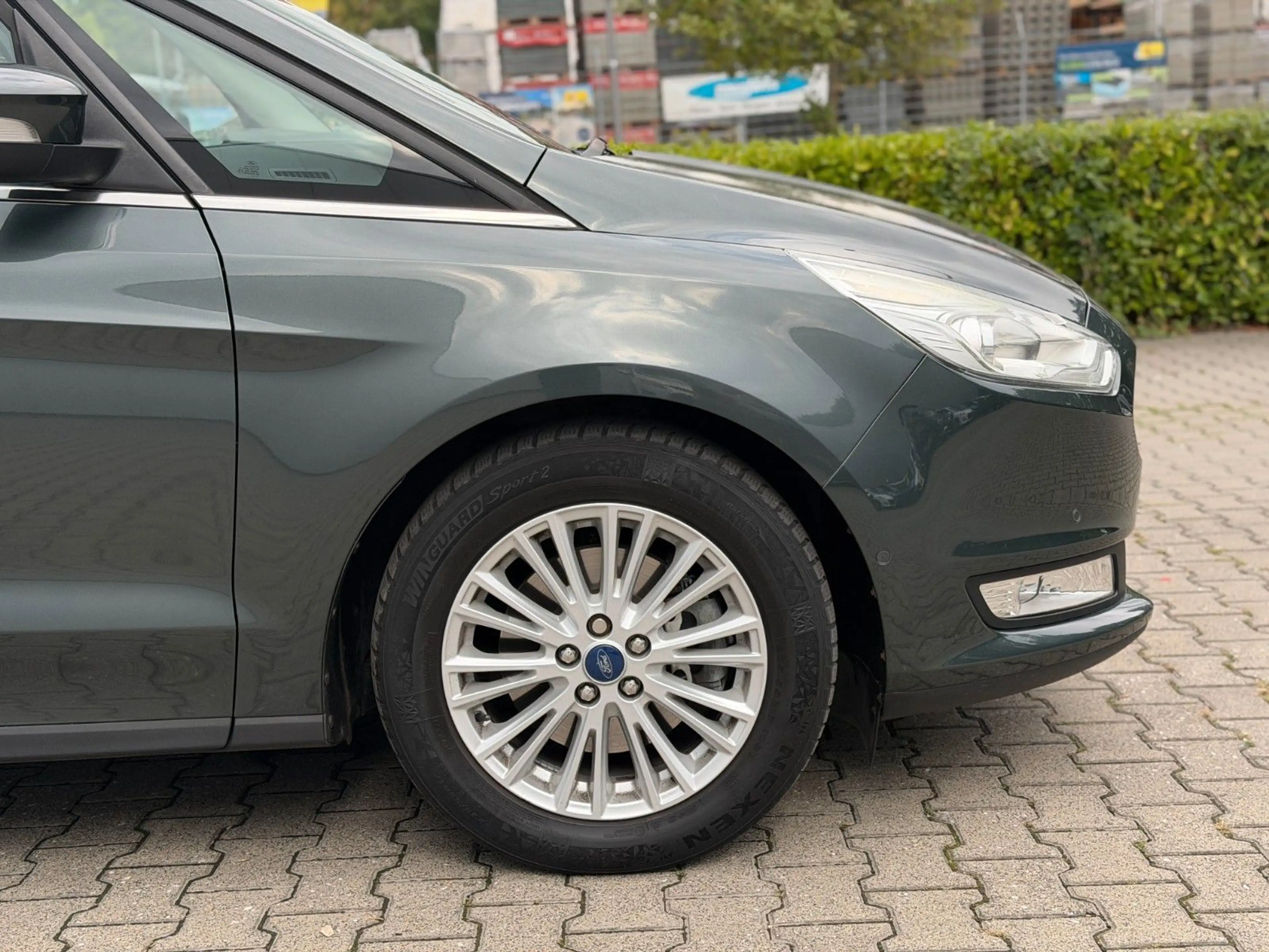 Ford Galaxy Titanium Garantie*7 Sitzer*KeyL*Navi*PDC — photo 8