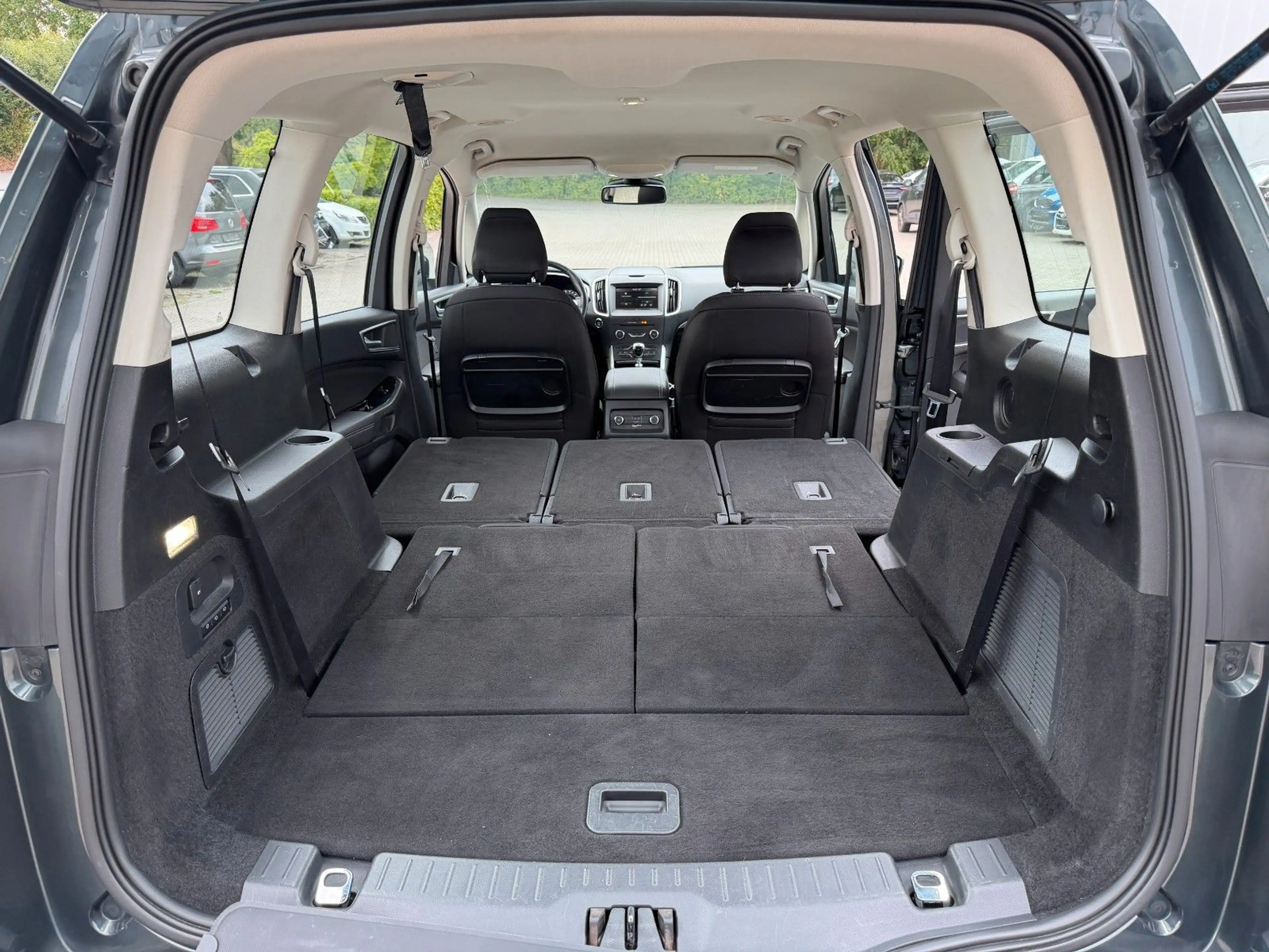 Ford Galaxy Titanium Garantie*7 Sitzer*KeyL*Navi*PDC — photo 15