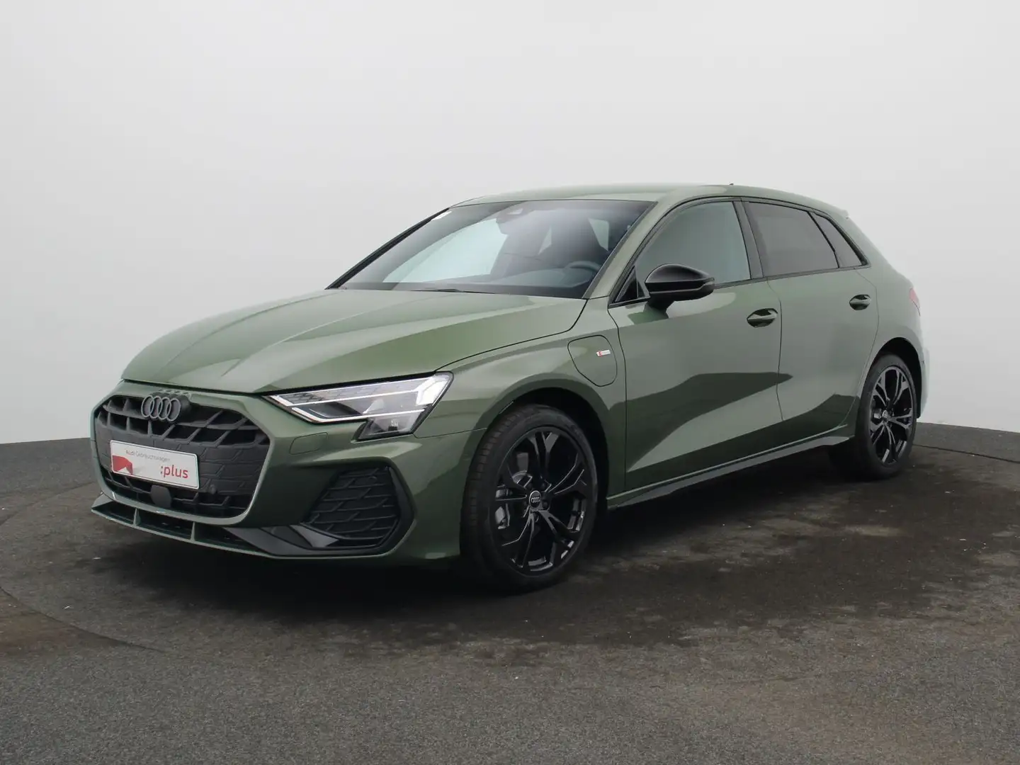 Audi A3 S-Line 40TFSIe S-tronic / Navi, LED Grün - 2