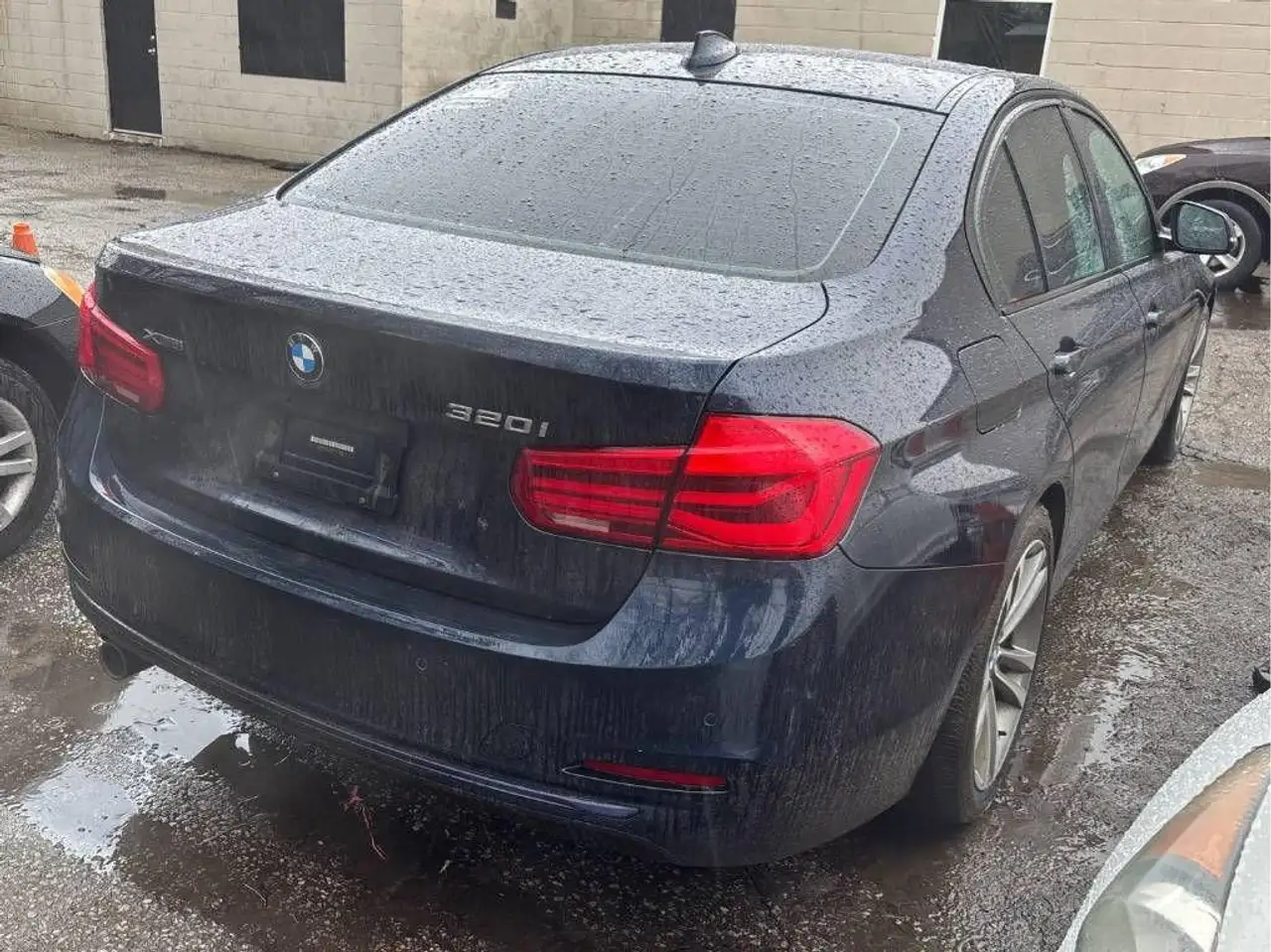 BMW 3 Series photo BMW 3 Series