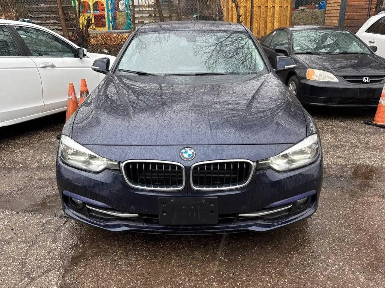 BMW 3 Series photo BMW 3 Series