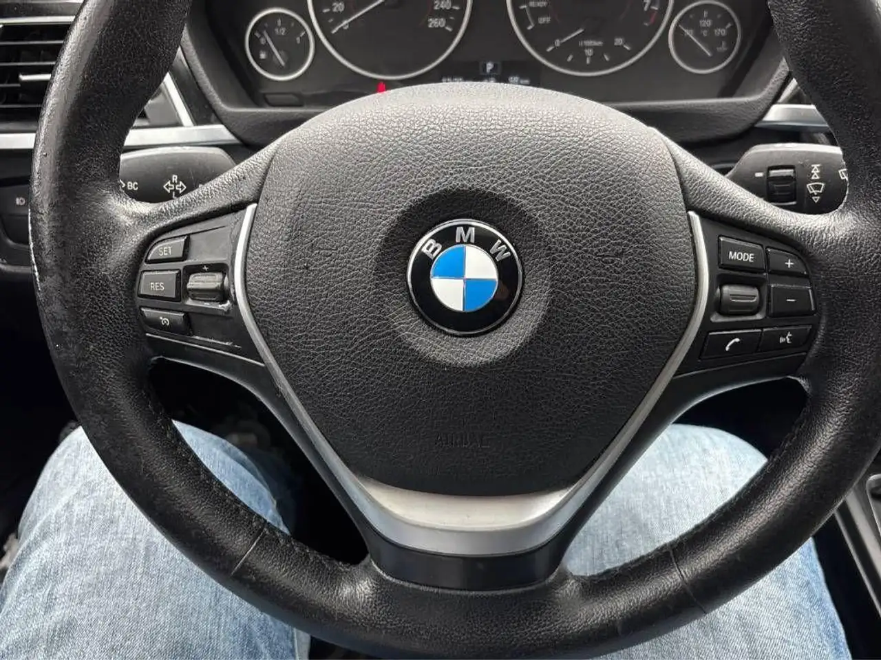 BMW 3 Series photo BMW 3 Series
