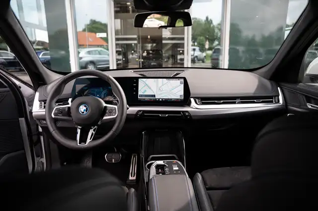 BMW X1 view 4