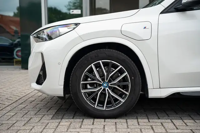 BMW X1 view 7