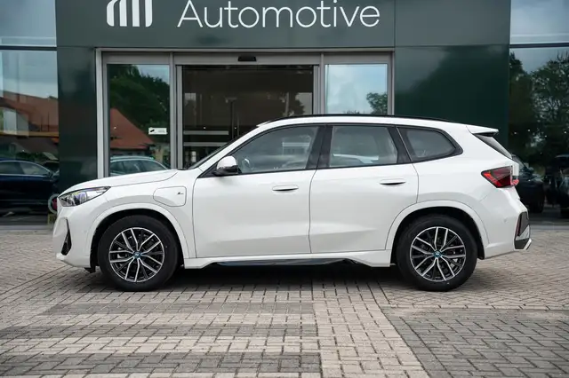 BMW X1 view 5