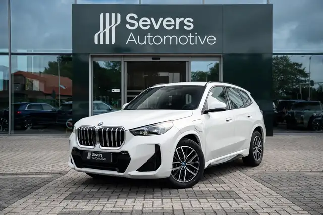 BMW X1 main image