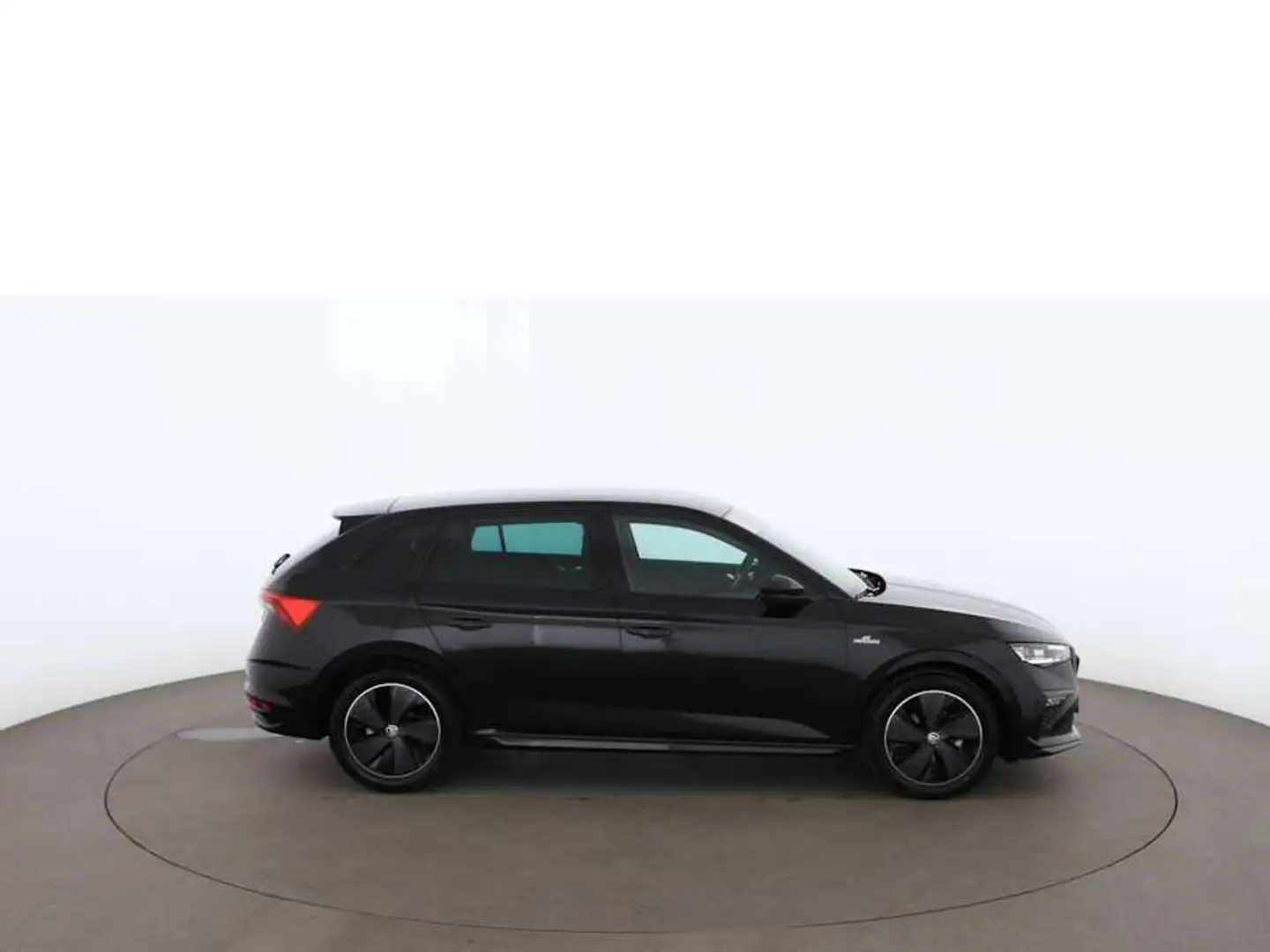 Skoda Scala 1.0 TSI Monte Carlo MATRIX SKY RADAR PDC Schwarz - 2