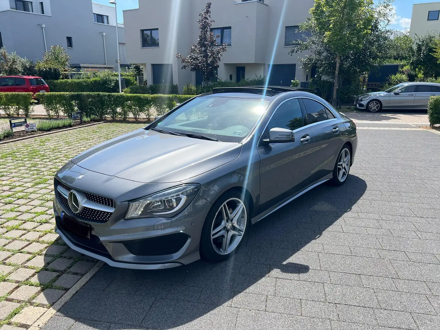 Mercedes-Benz CLA 220 CLA 220 CDI / d (117.303) Grau - 1