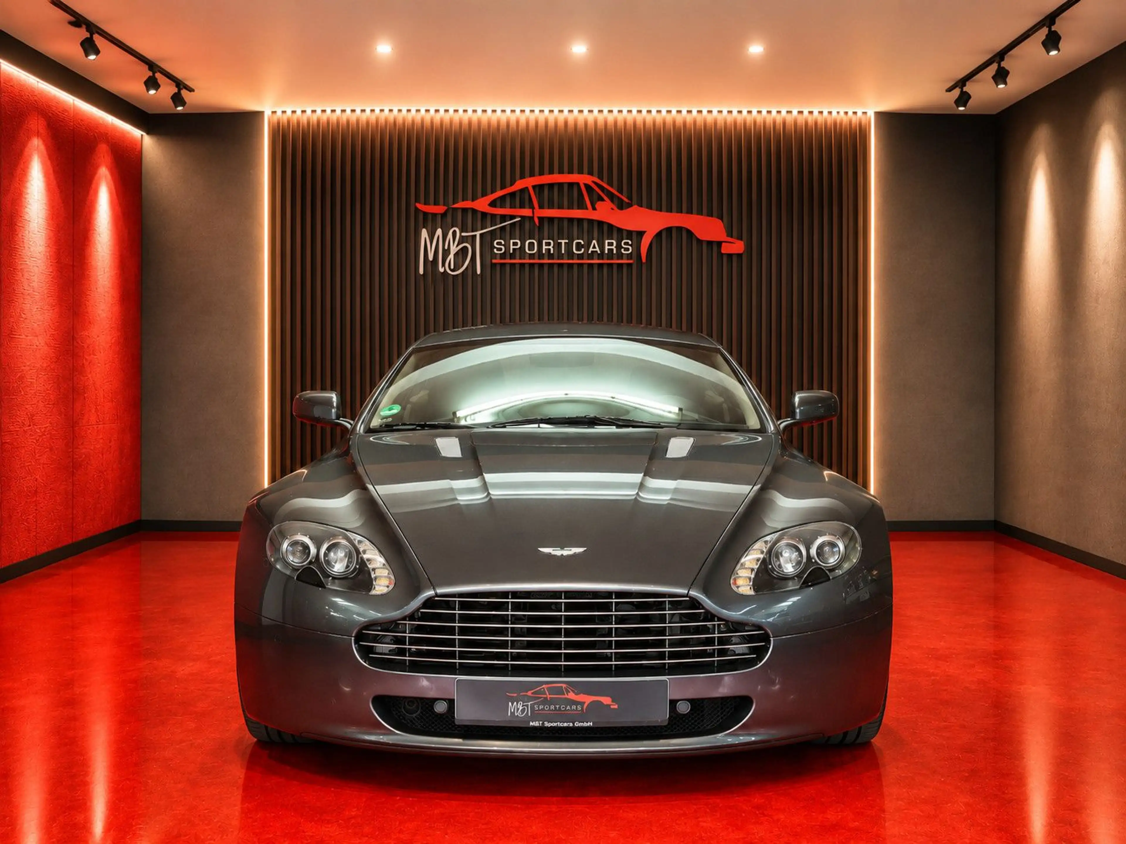 Aston Martin V8 /4.7 V8 426PS/SPORTSHIFT/COUPÉ/DEUTSCH