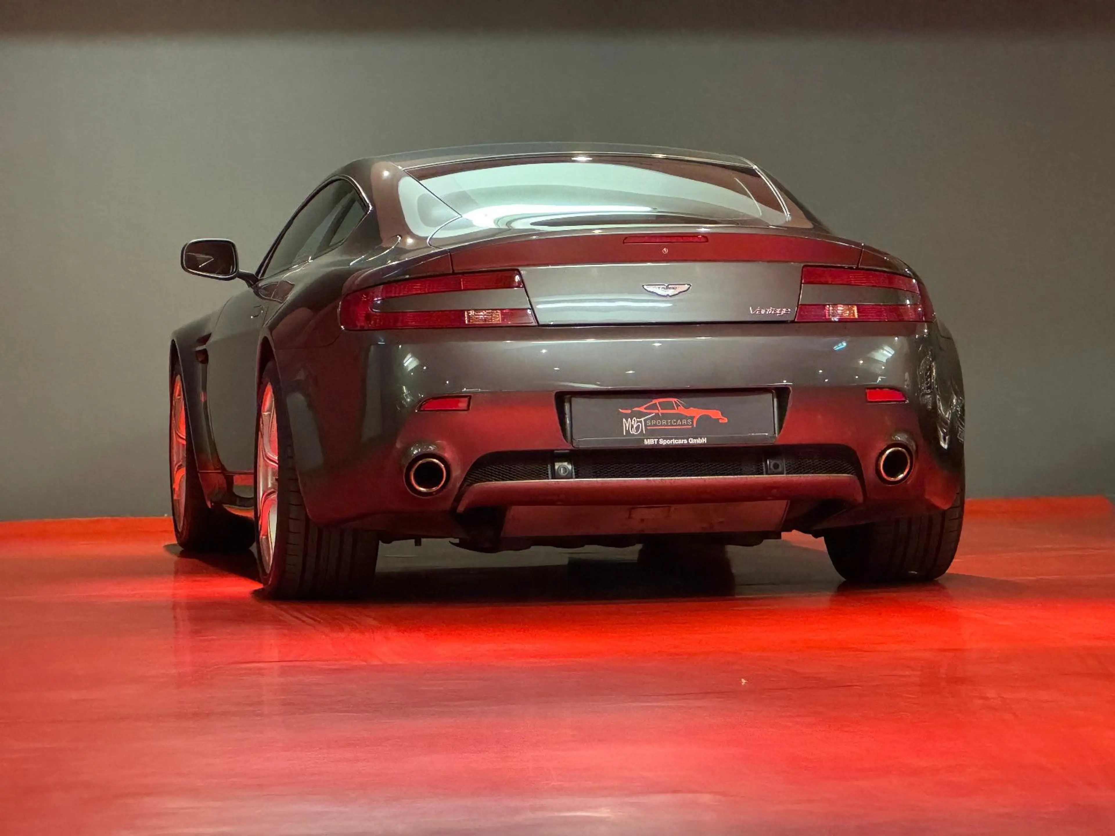 Aston Martin V8 /4.7 V8 426PS/SPORTSHIFT/COUPÉ/DEUTSCH — photo 9