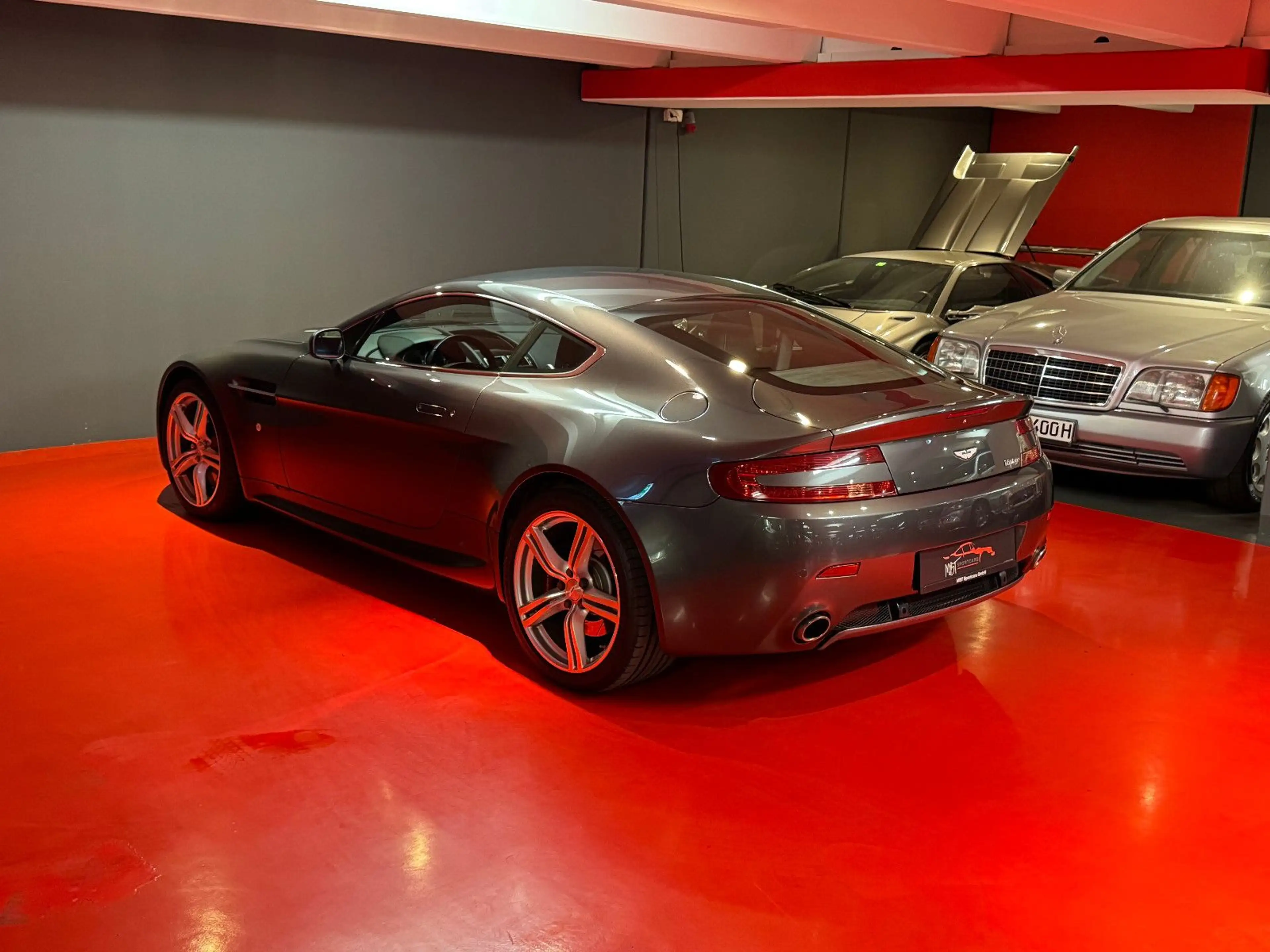 Aston Martin V8 /4.7 V8 426PS/SPORTSHIFT/COUPÉ/DEUTSCH — photo 10