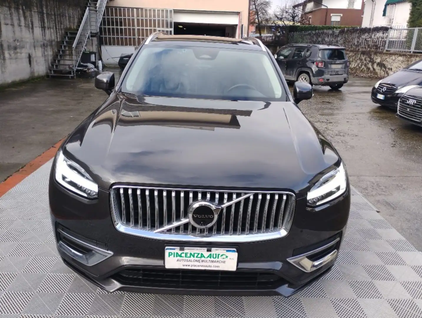 Volvo XC90 B5 (d) AWD automatico 7 posti Plus Bright Grigio - 2