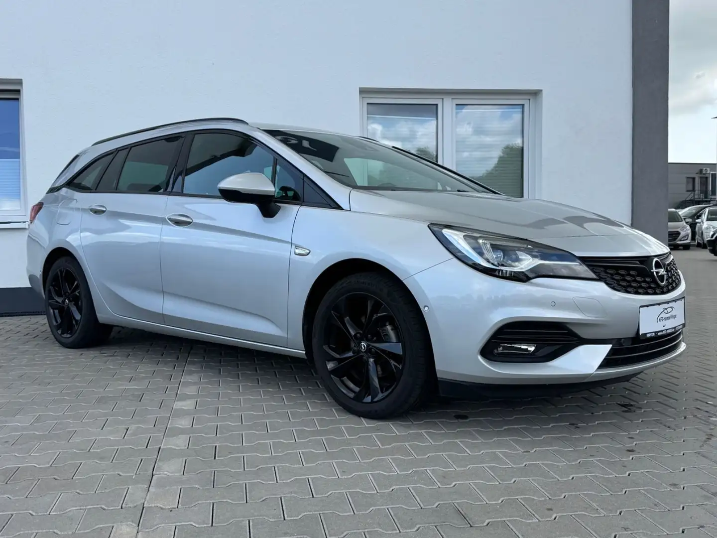 Opel Astra K Sports Tourer Ulitmate Paket Silber - 2