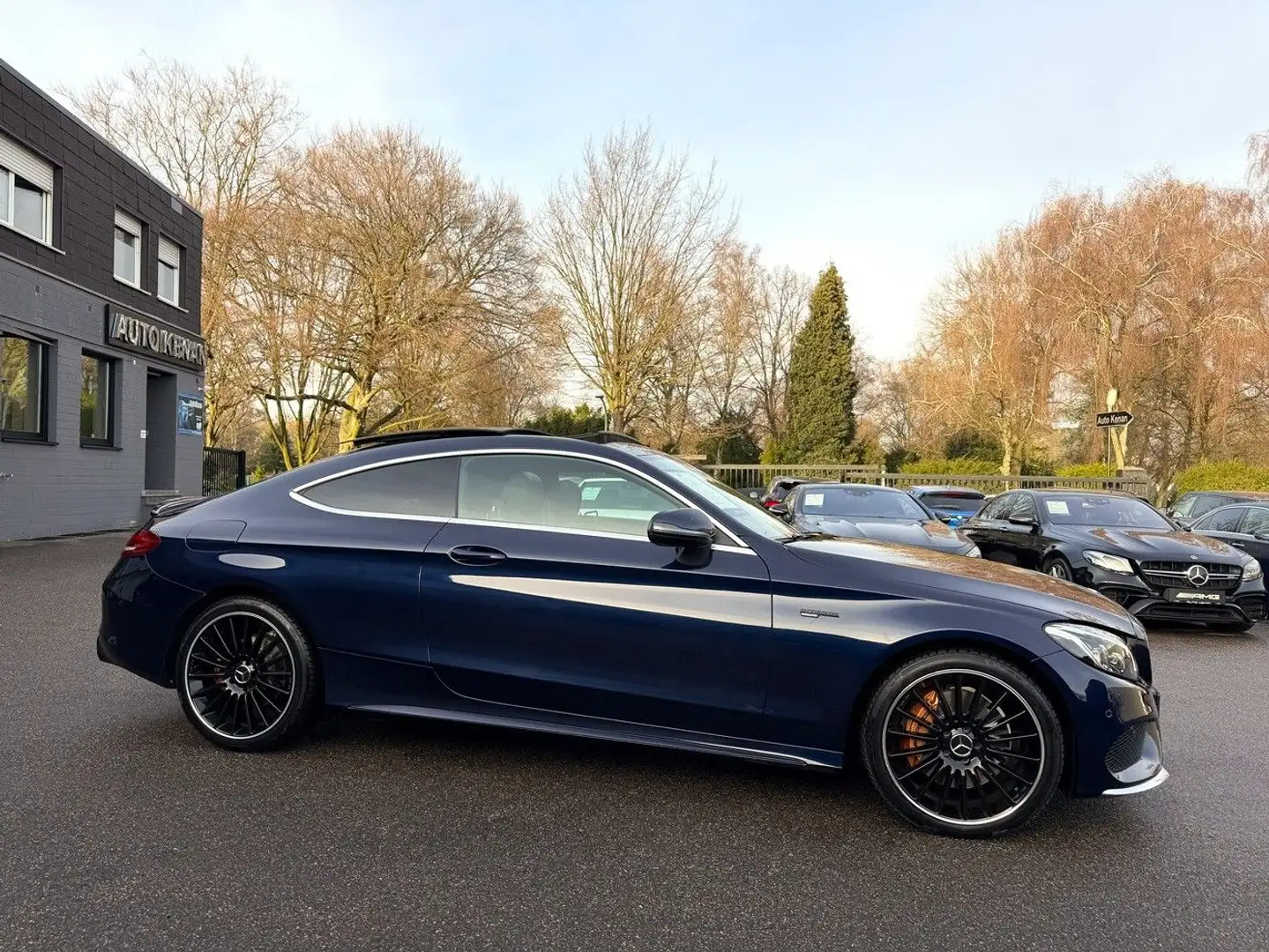 Mercedes-Benz C 250 Coupe AMG DTR/HUD/Pano/Burmest/SDTHZ/19' Blau - 2