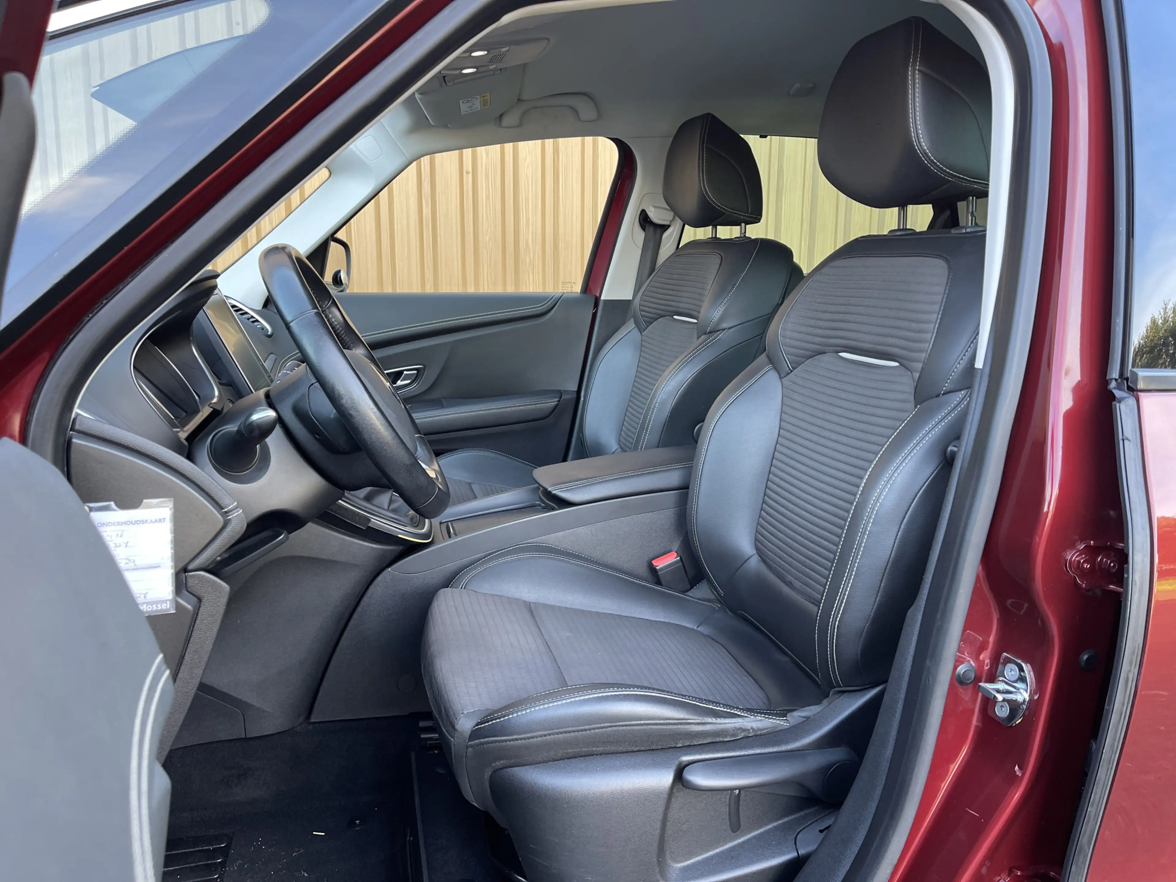 Renault Scenic 1.2 TCe Intens | DAB | Trekhaak | Multi sense | St — photo 8