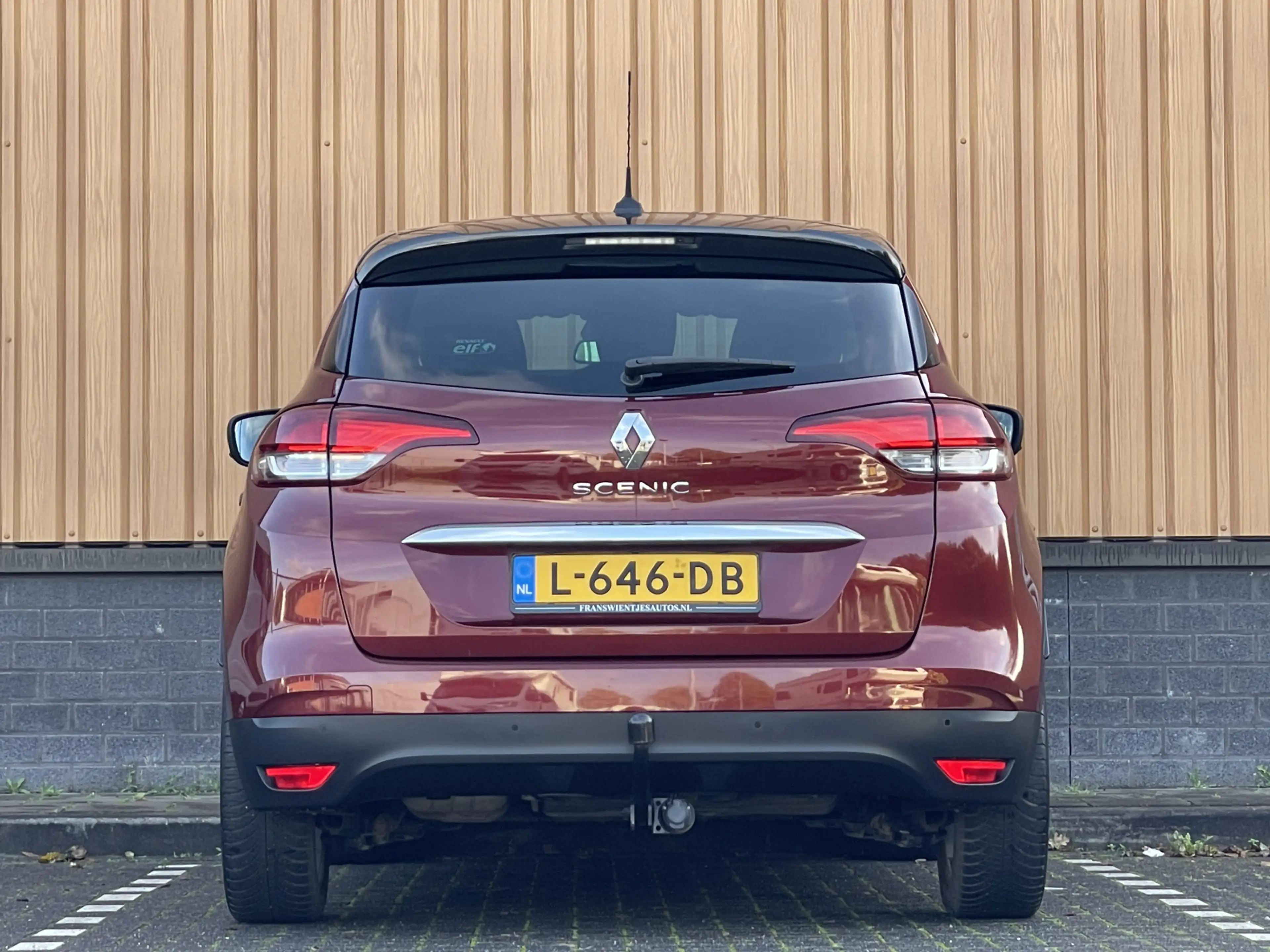 Renault Scenic 1.2 TCe Intens | DAB | Trekhaak | Multi sense | St — photo 6