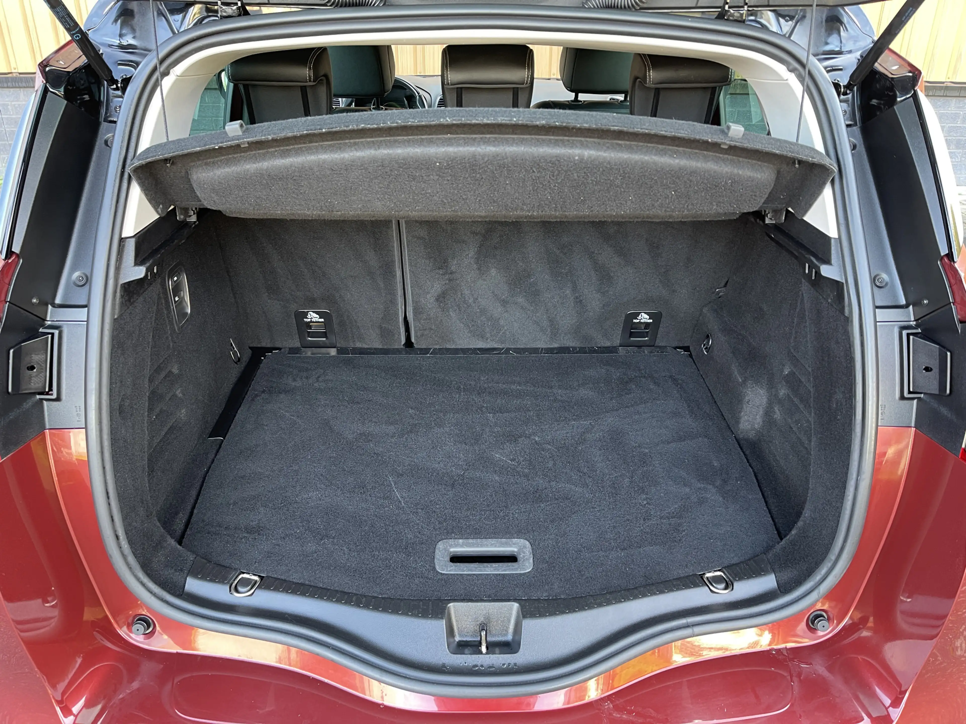 Renault Scenic 1.2 TCe Intens | DAB | Trekhaak | Multi sense | St — photo 32