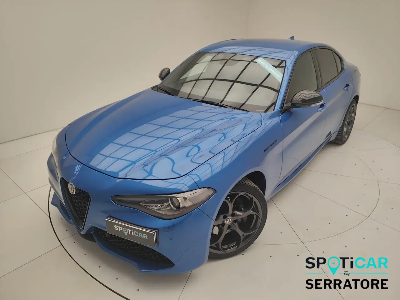 Alfa Romeo Giulia 2023 — фото 15