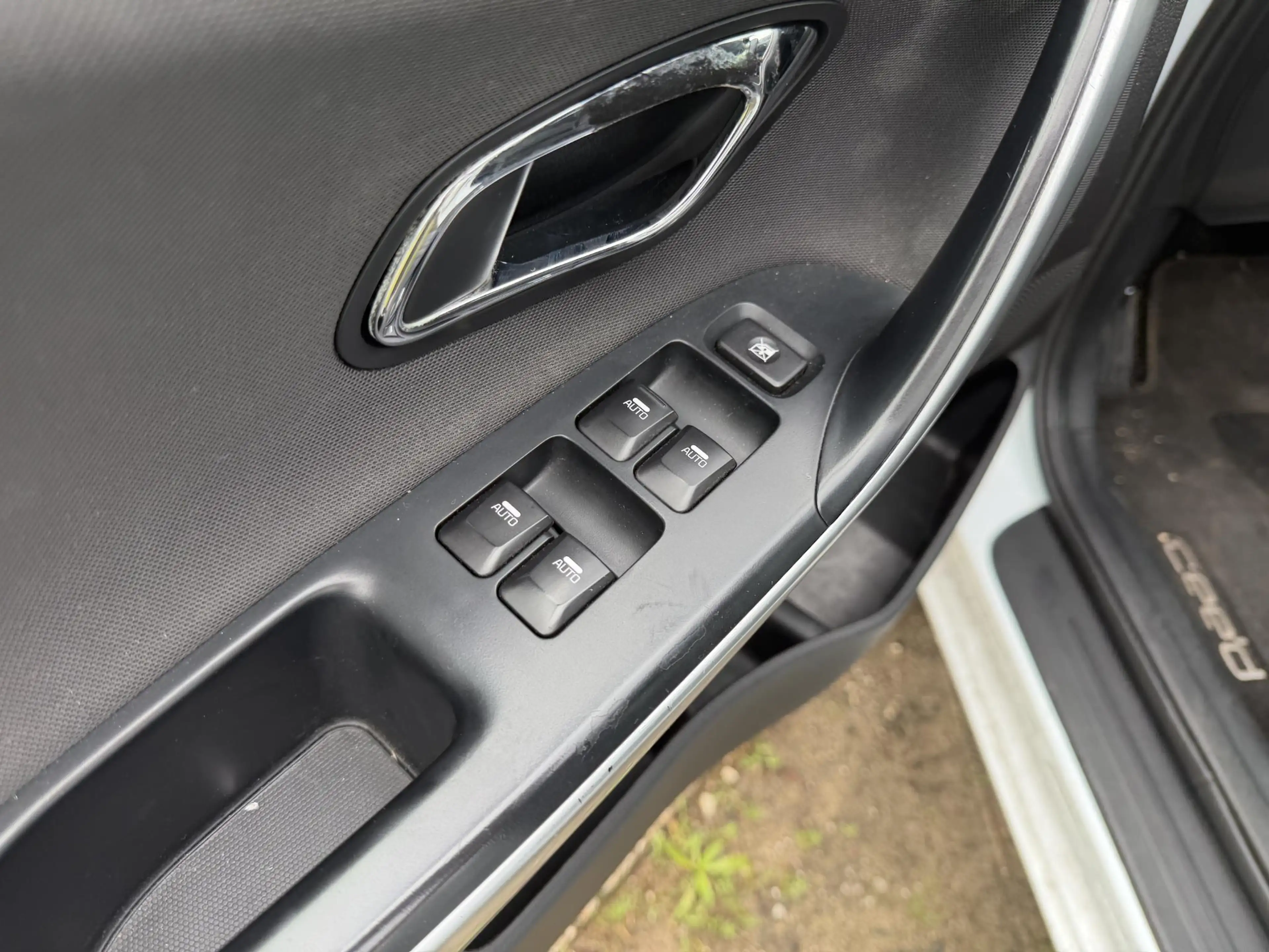 Kia Ceed / cee'd 1.4 CVVT — photo 8