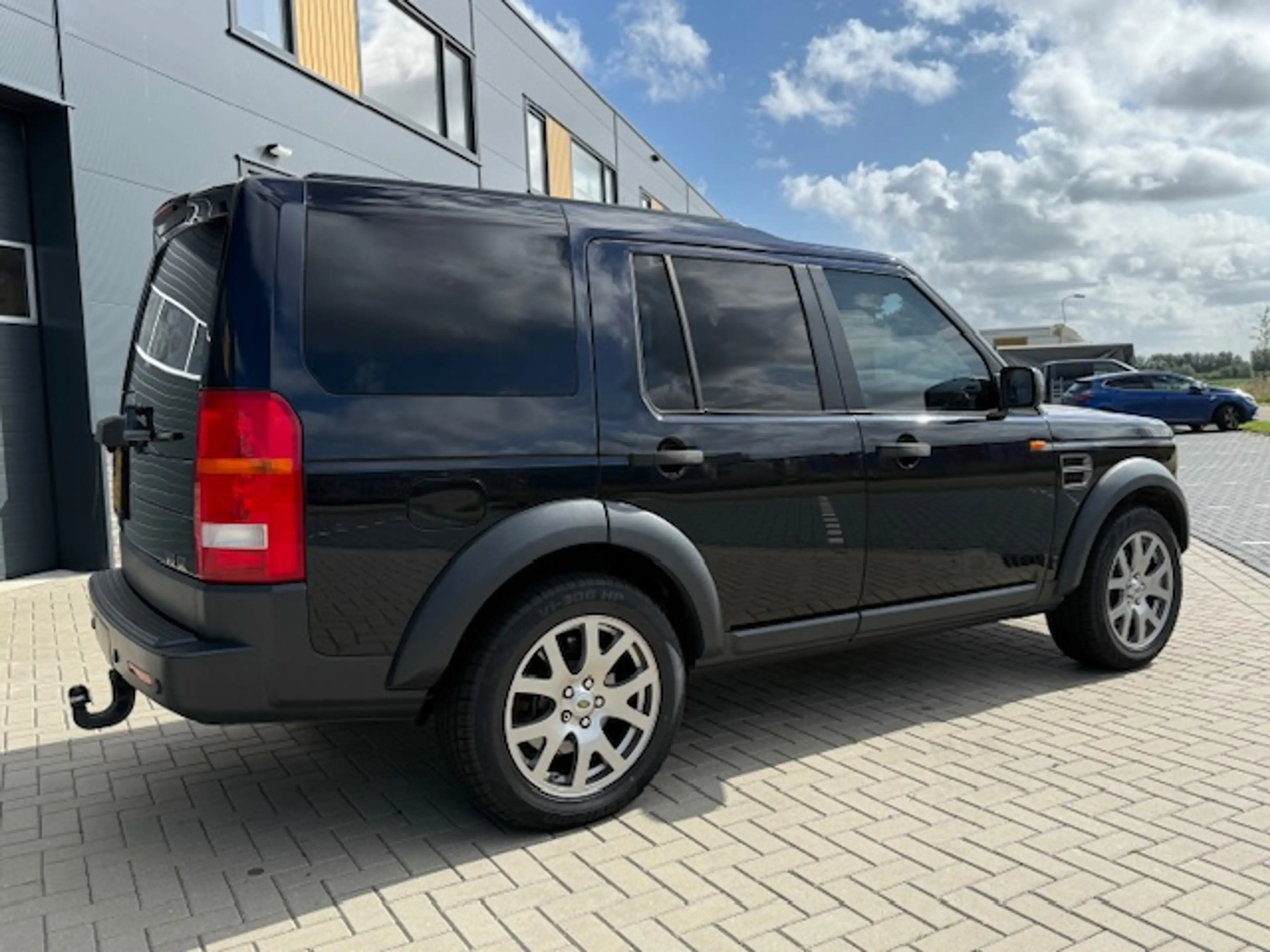 Land Rover Discovery 4.4 V8 SE Blijvend Youngtimer / 7 persoons / BTW A — photo 4