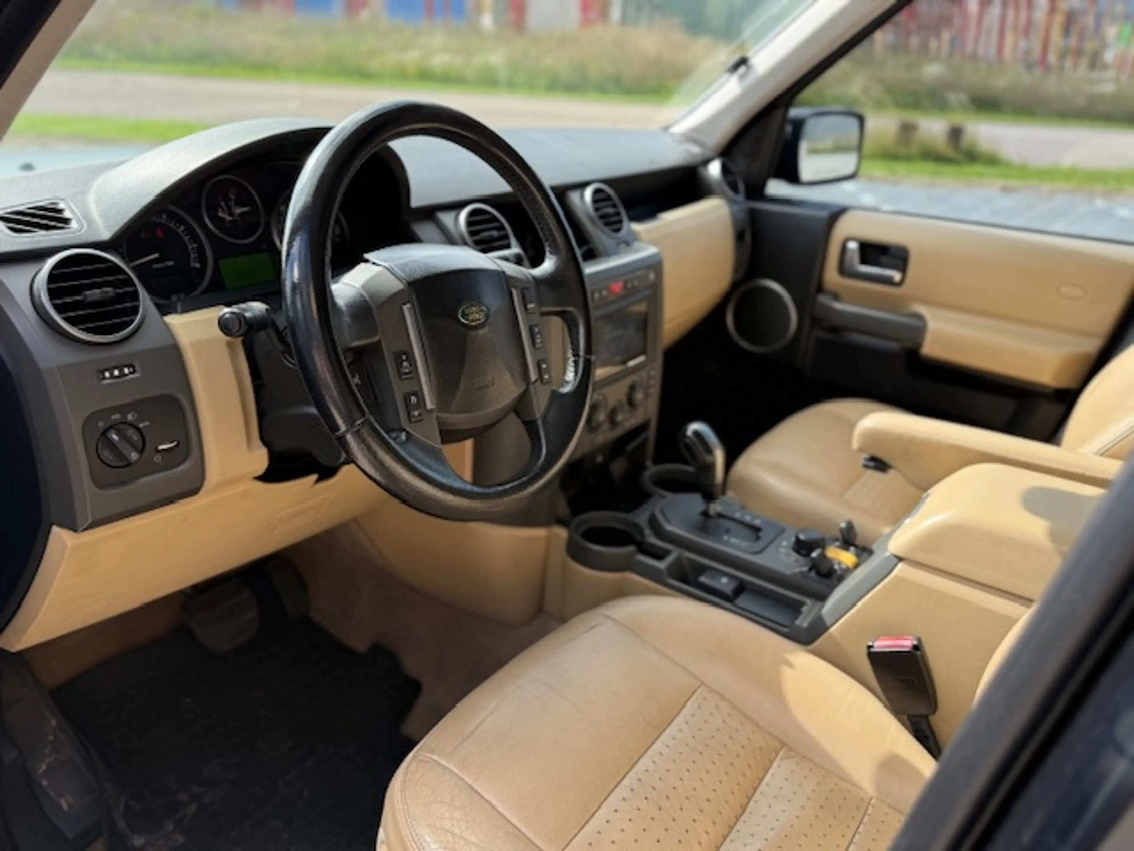 Land Rover Discovery 4.4 V8 SE Blijvend Youngtimer / 7 persoons / BTW A — photo 11