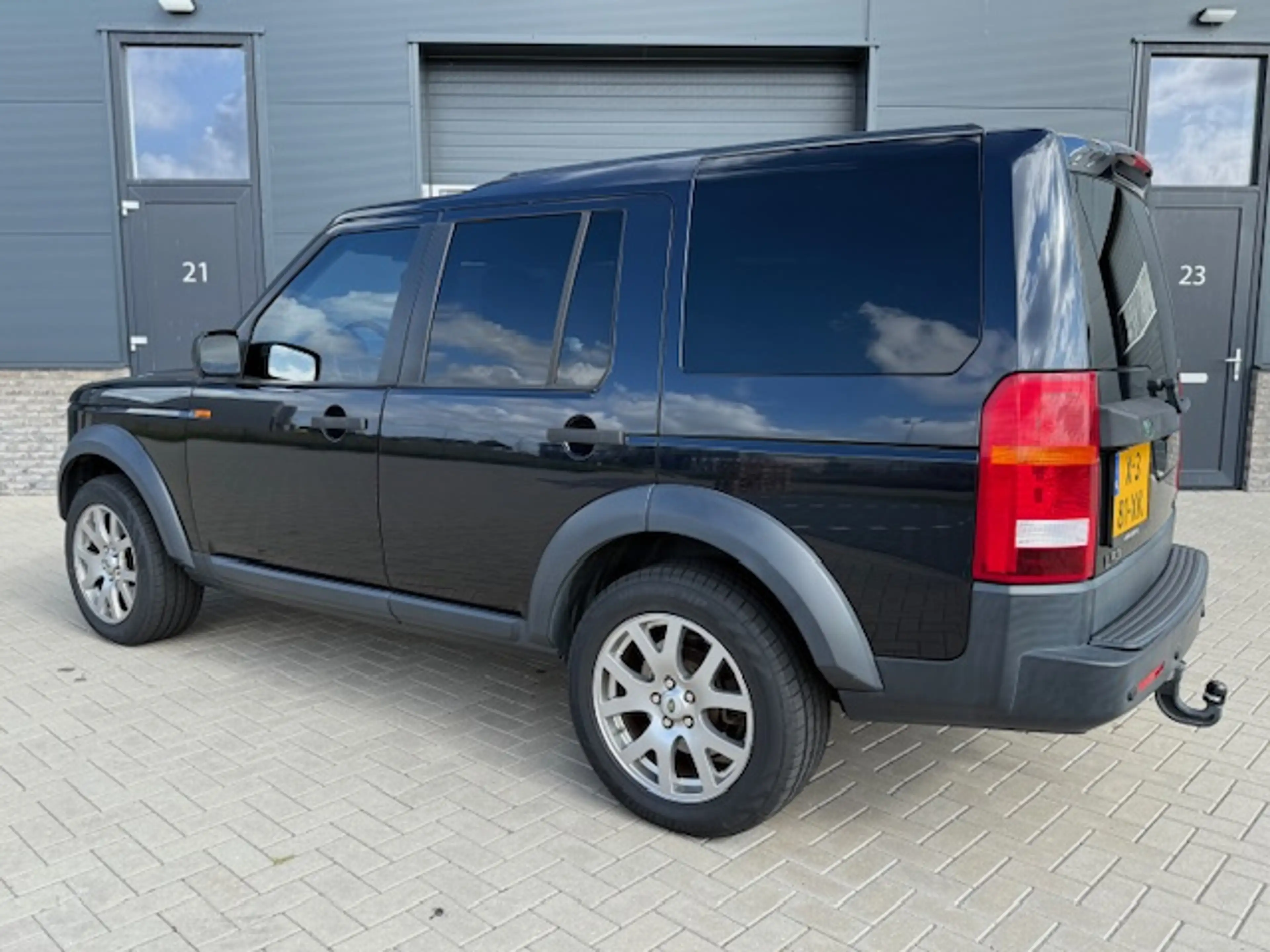 Land Rover Discovery 4.4 V8 SE Blijvend Youngtimer / 7 persoons / BTW A — photo 15